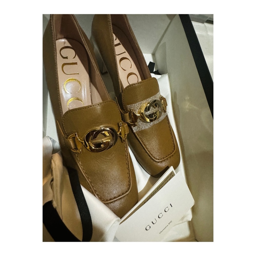 GUCCI Brown Leather Interlocking G
Zumi Logo Square Toe Block Heel
Loafers NEW - Picture 8 of 8